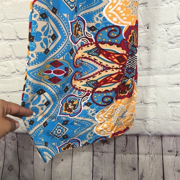 California woman pant colorful beach - Picture 10 of 10